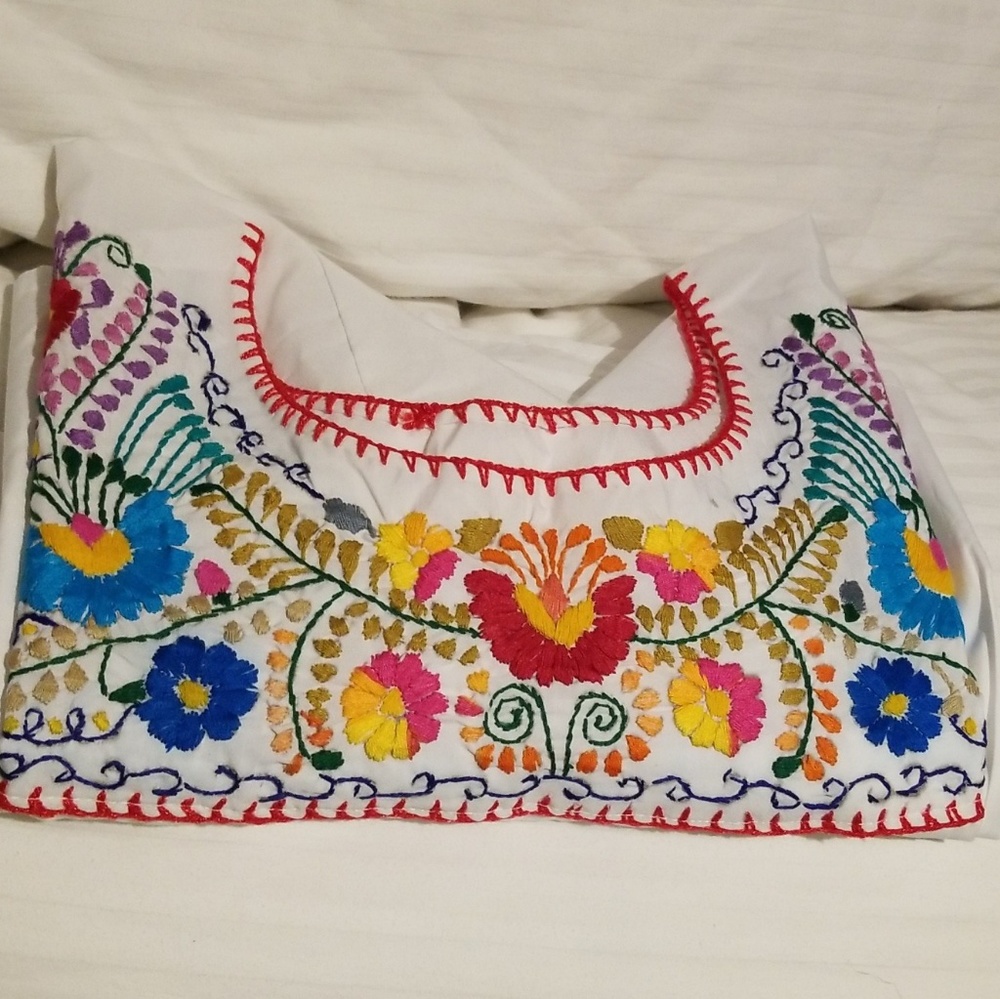 Floral embroidered Mexican top